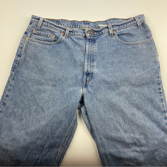 Vintage Levi’s 550 Relaxed Fit Tapered Leg Jeans Men’s Size 42x30 - Picture 3 of 5